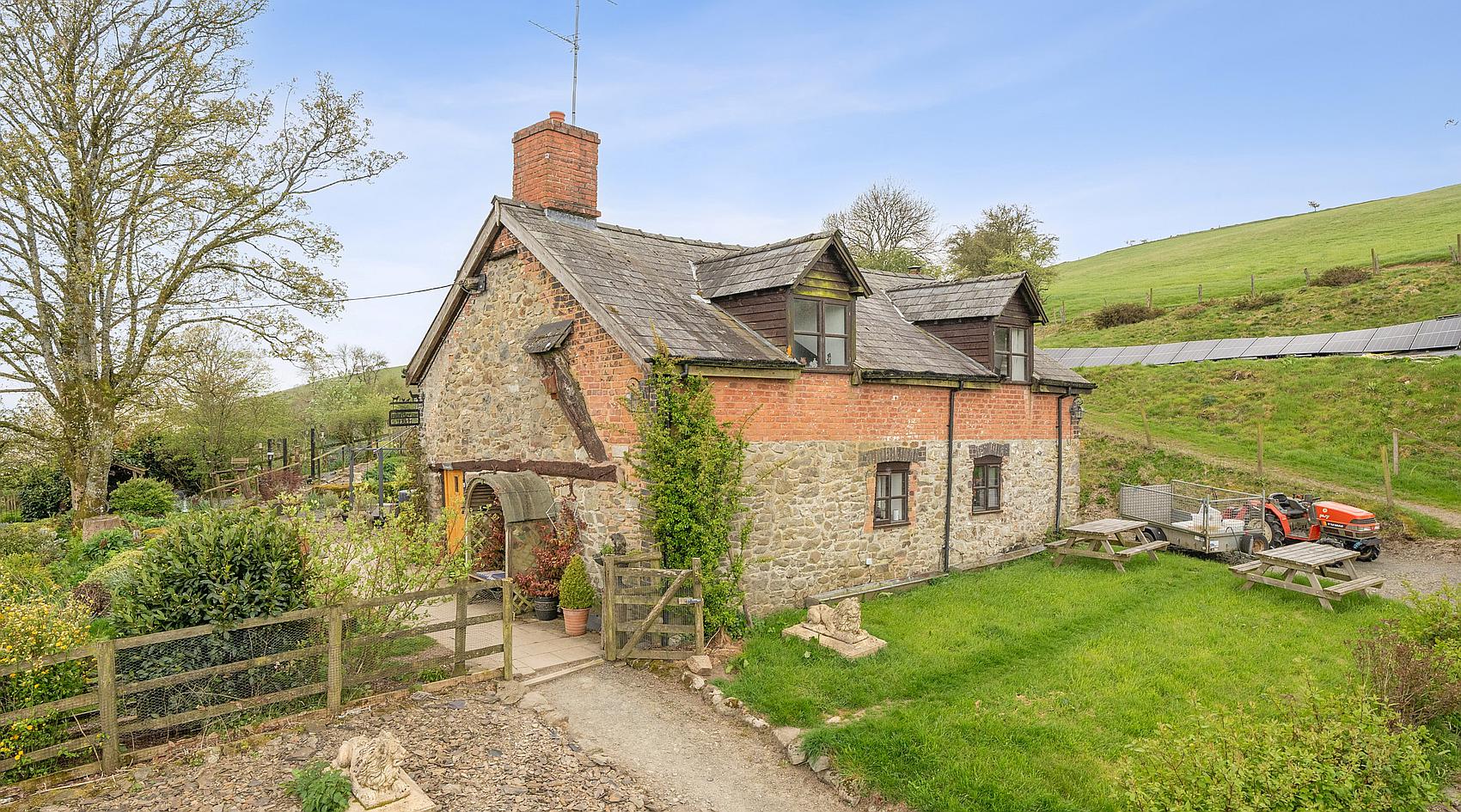 Llanyre POWYS
