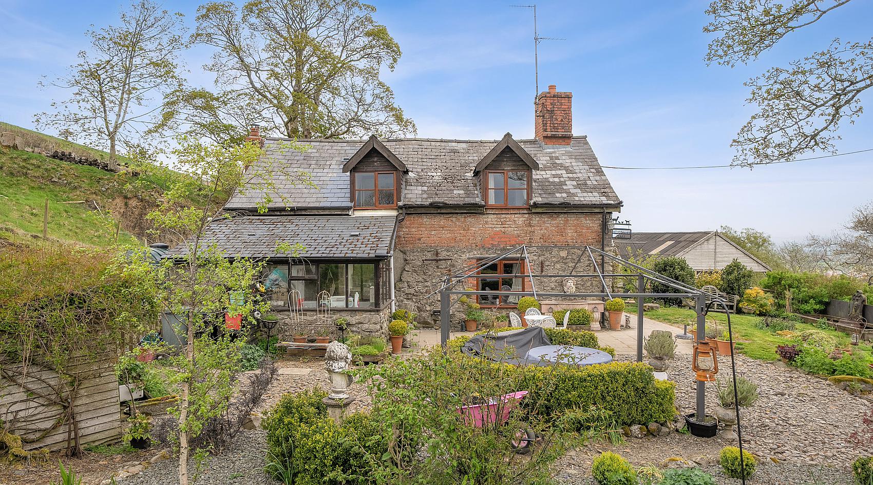 Llanyre POWYS