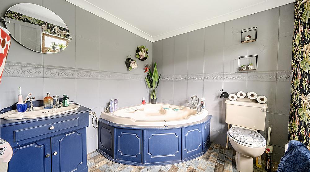 Pencader CARMARTHENSHIRE