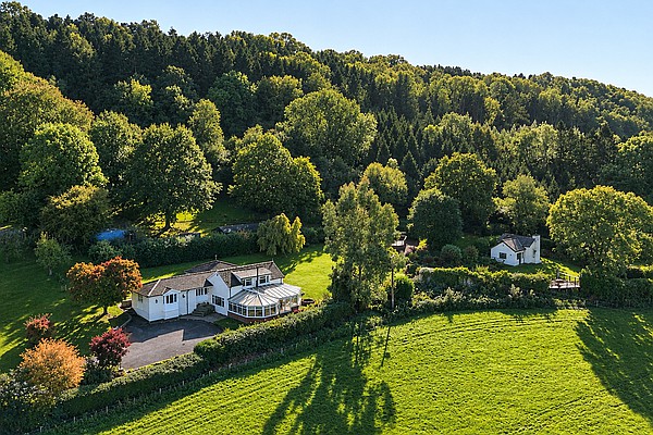 Usk MONMOUTHSHIRE